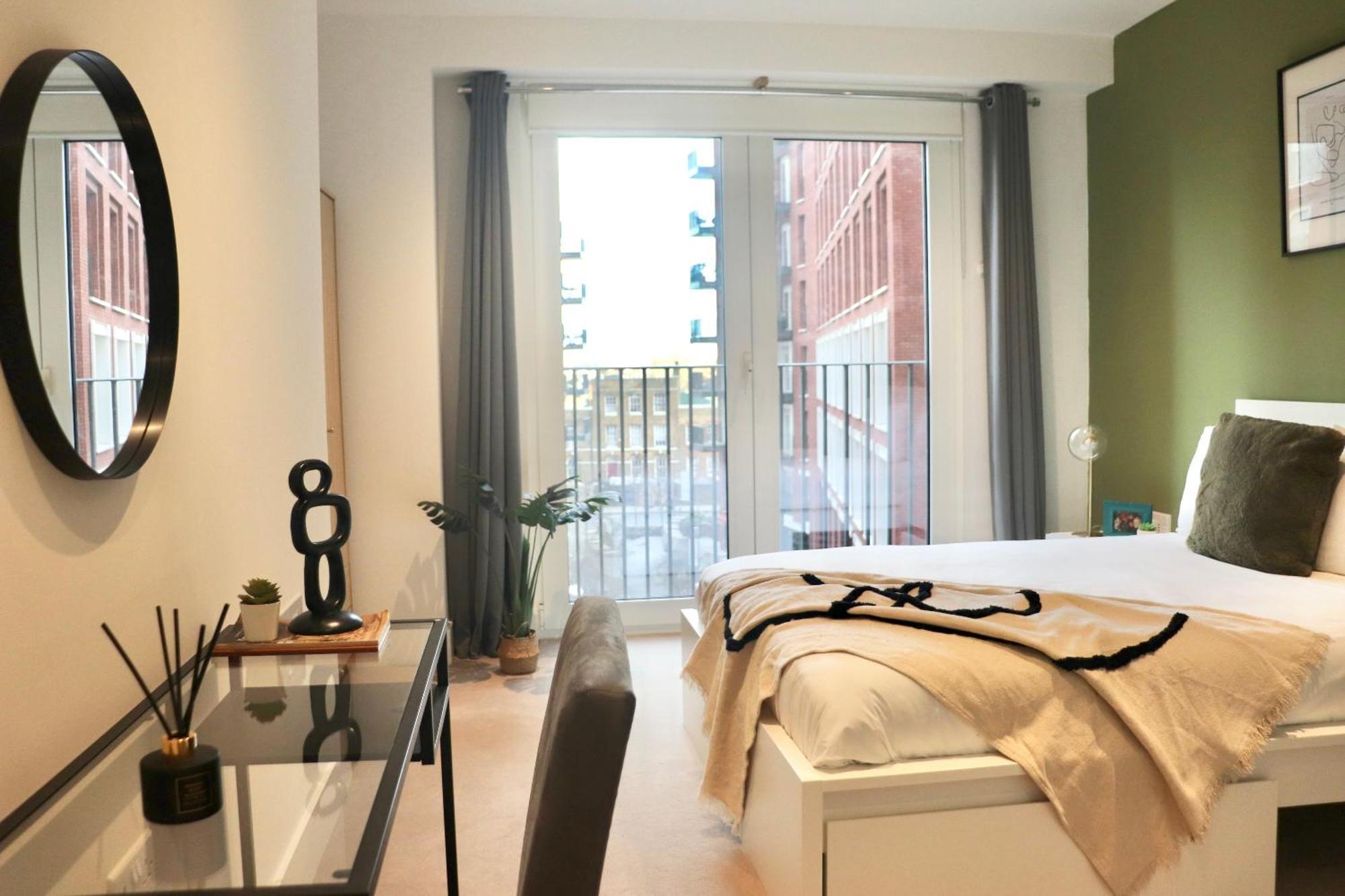 Apartament Luxury 2 Bed Vauxhall, Balcony, Sleeps 4, - Open For Business Stays, Long Stays, Families Relocating Londra
